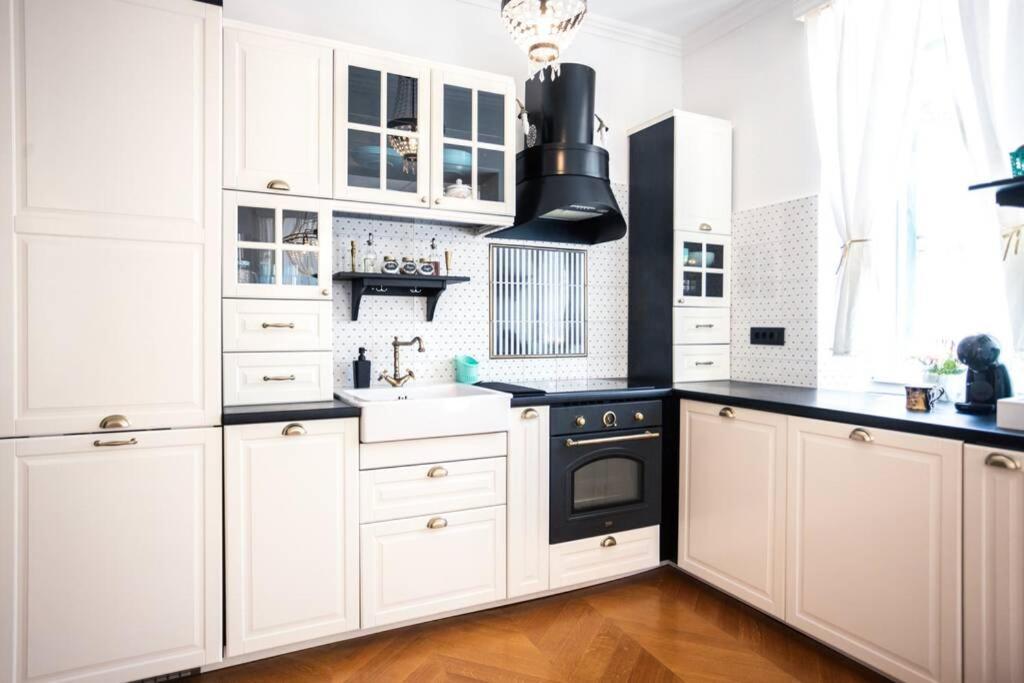 Luxurious Apartment Bella Lux In City Center With Free Parking Included! 스플리트 외부 사진